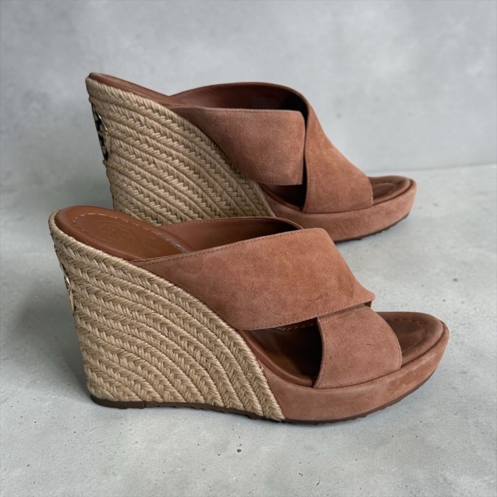 Tory Burch Women’s Suede Espadrille Wedge Slide Sandals in Brick! Size 6.5
